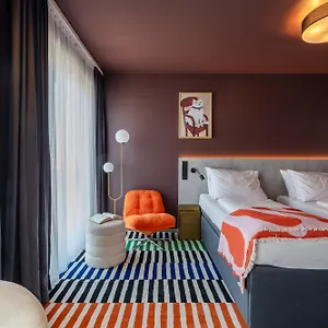 4* Апарт-отель Kalm - East