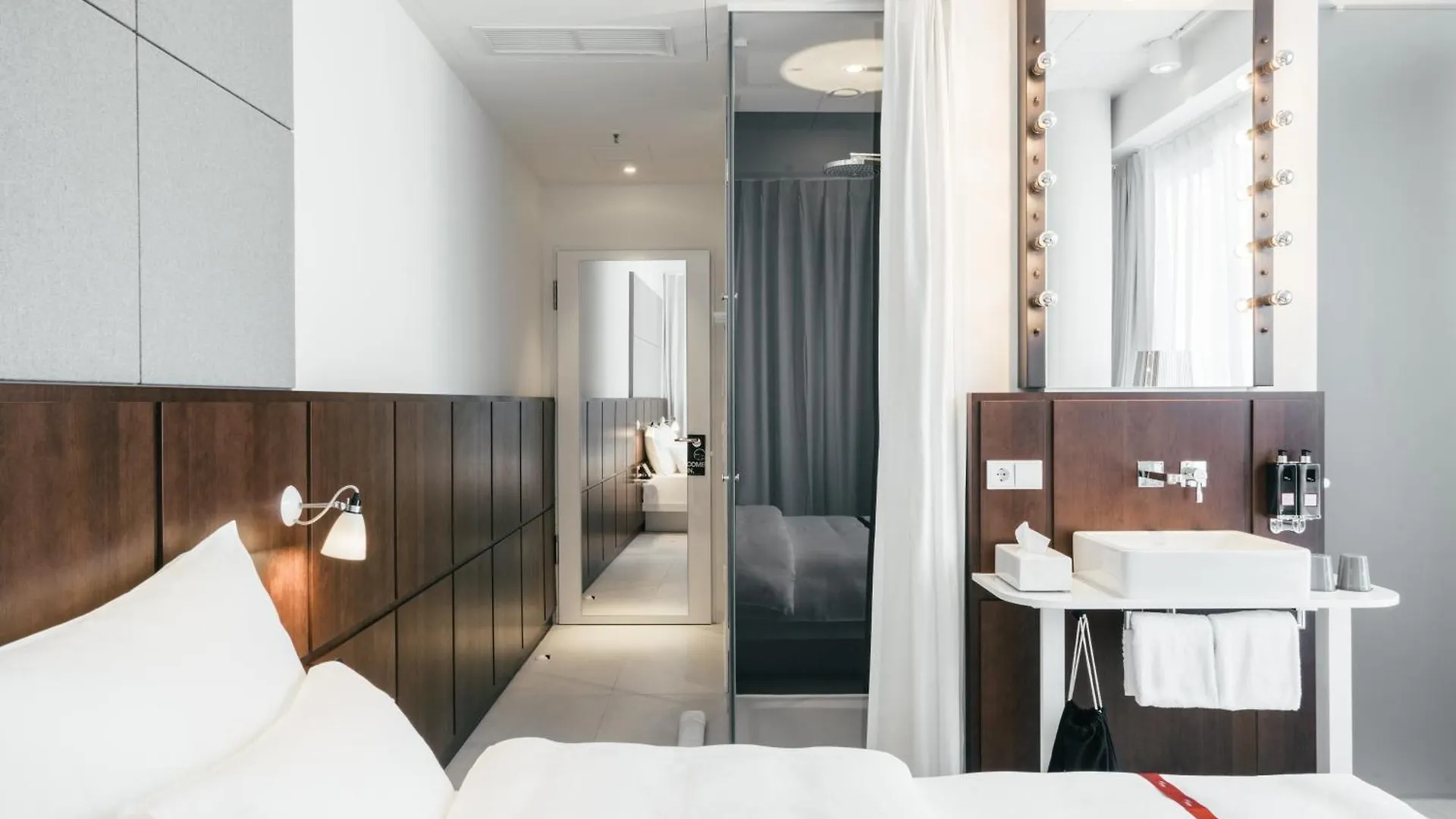 Ruby Lilly Hotel Munich