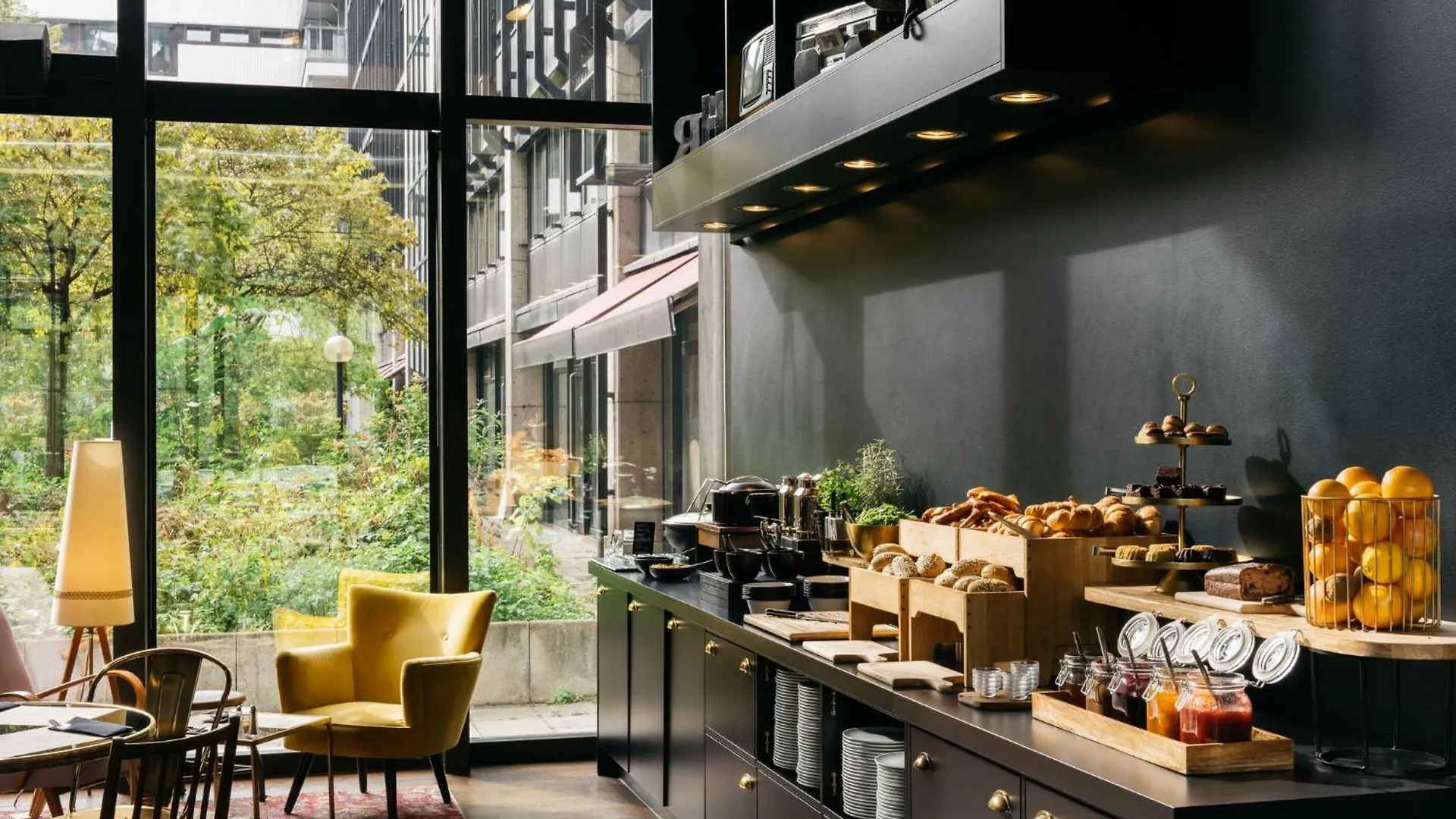 Ruby Lilly Hotel Munich